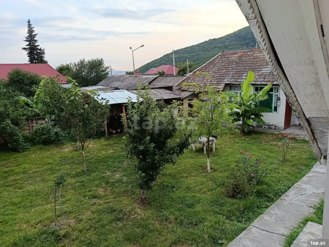 Kirayə verilir 3 otaqlı həyət evi 88 m²