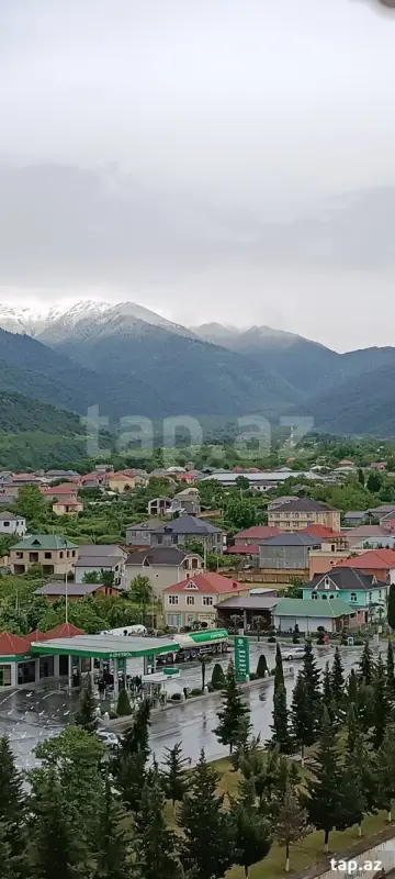 Satılır 4 otaqlı yeni tikili 140 m²