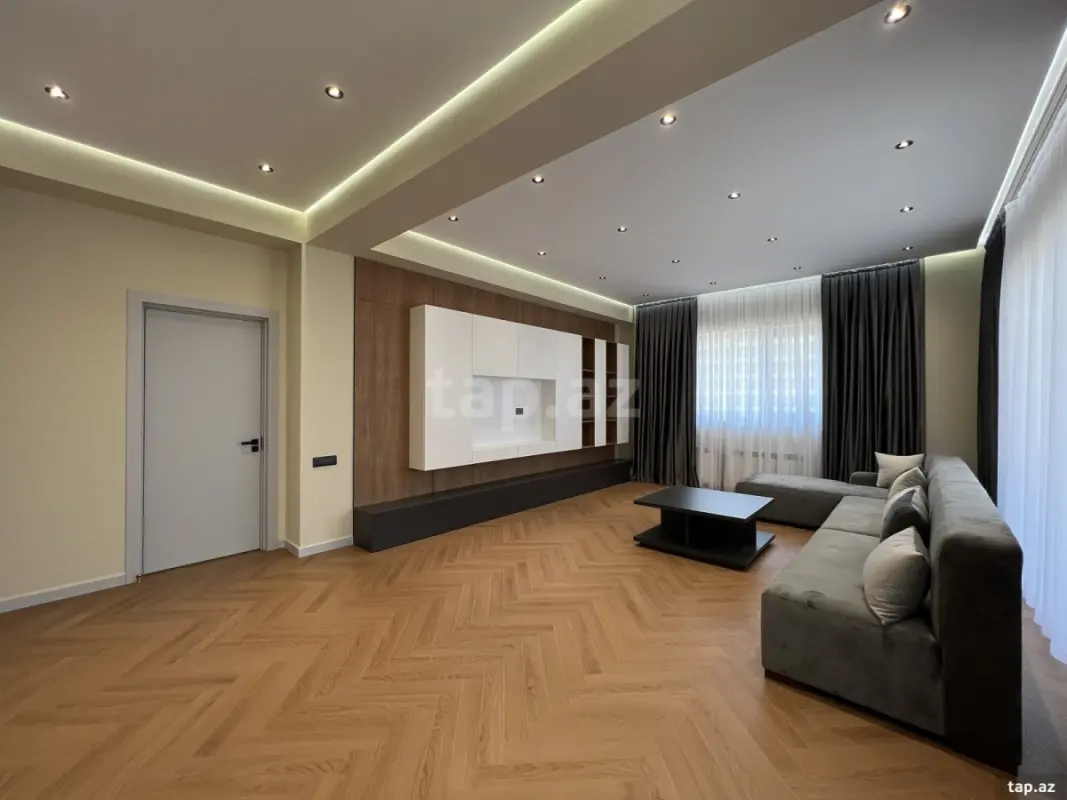 Satılır 3 otaqlı yeni tikili 167 m²