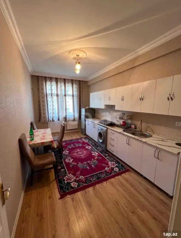 Kirayə verilir 2 otaqlı yeni tikili 135 m²