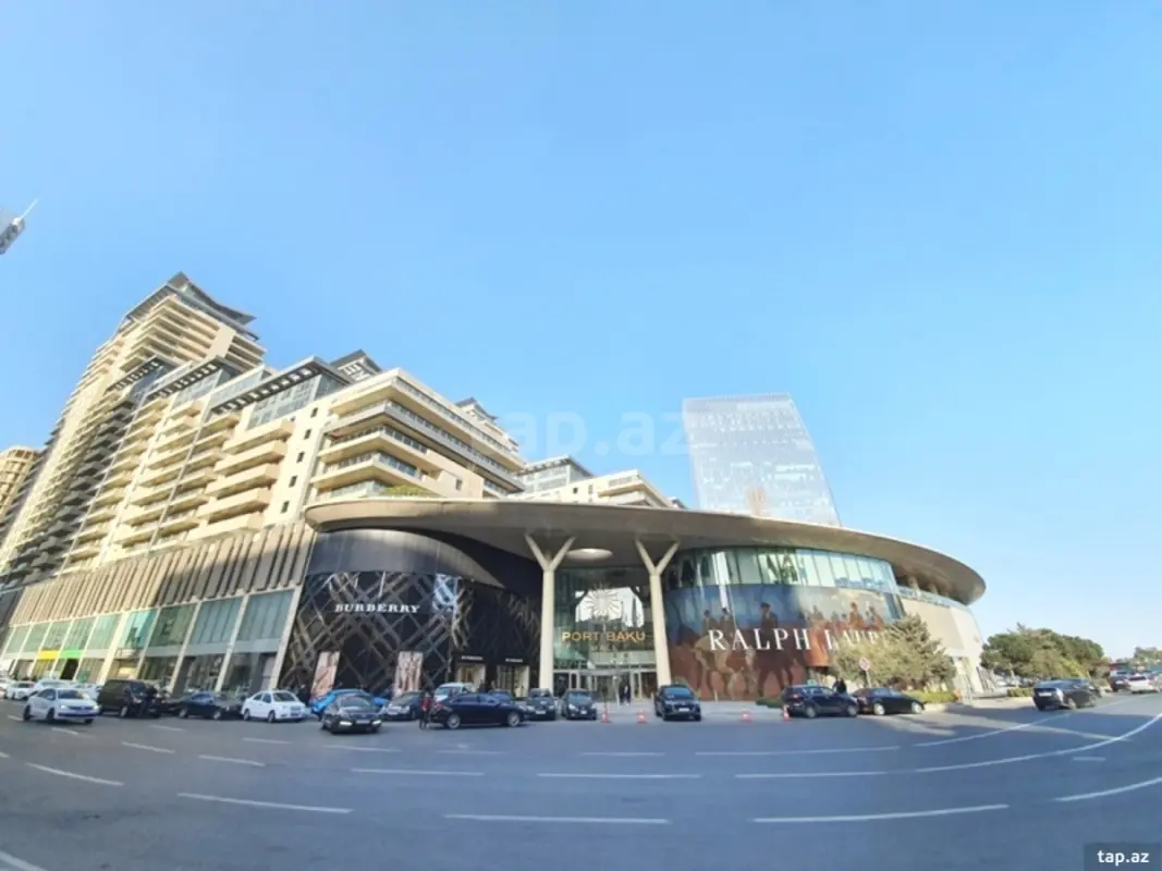 Kirayə verilir 4 otaqlı yeni tikili 250 m²
