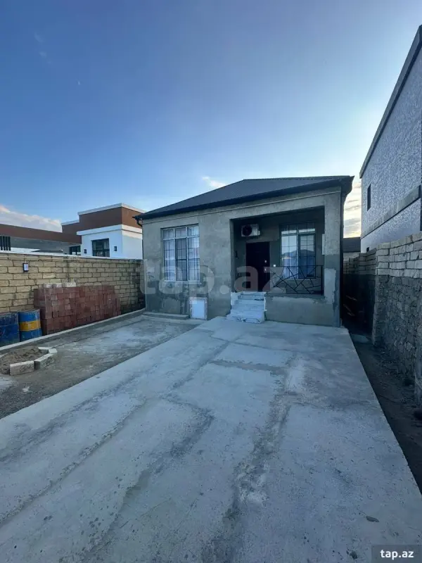 Satılır 3 otaqlı həyət evi 100 m²