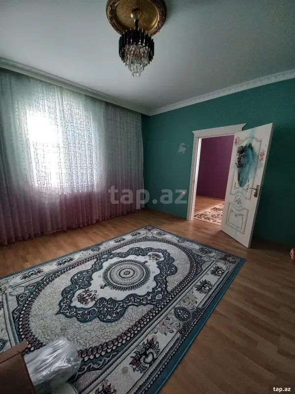 Satılır 5 otaqlı həyət evi 220 m²