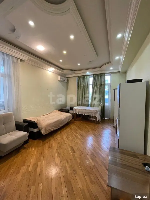 Satılır 2 otaqlı yeni tikili 95 m²
