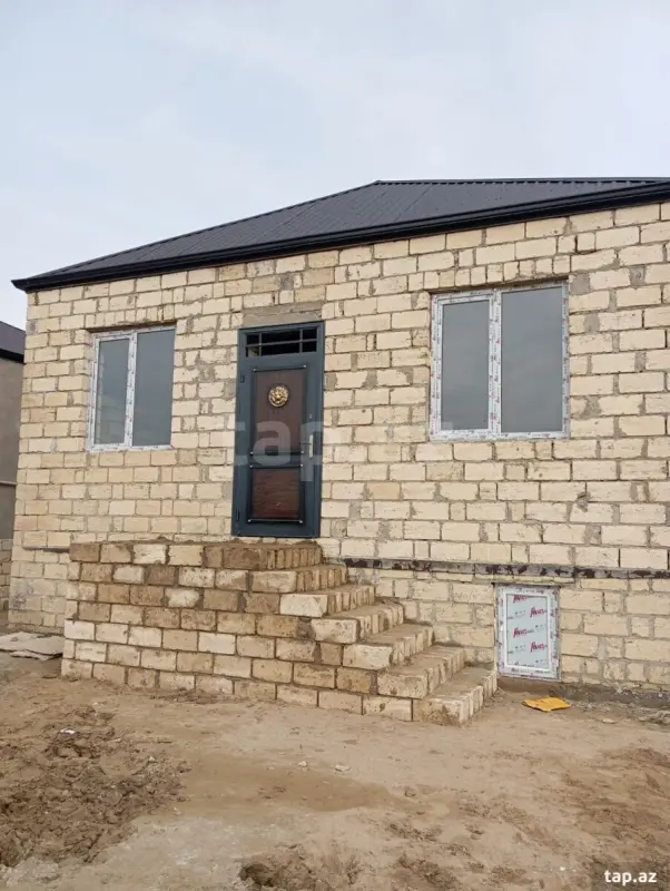 Kirayə verilir 2 otaqlı həyət evi 4 m²
