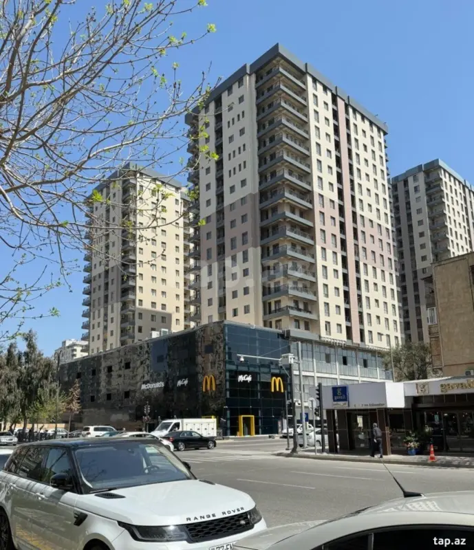 Satılır 4 otaqlı yeni tikili 193 m²