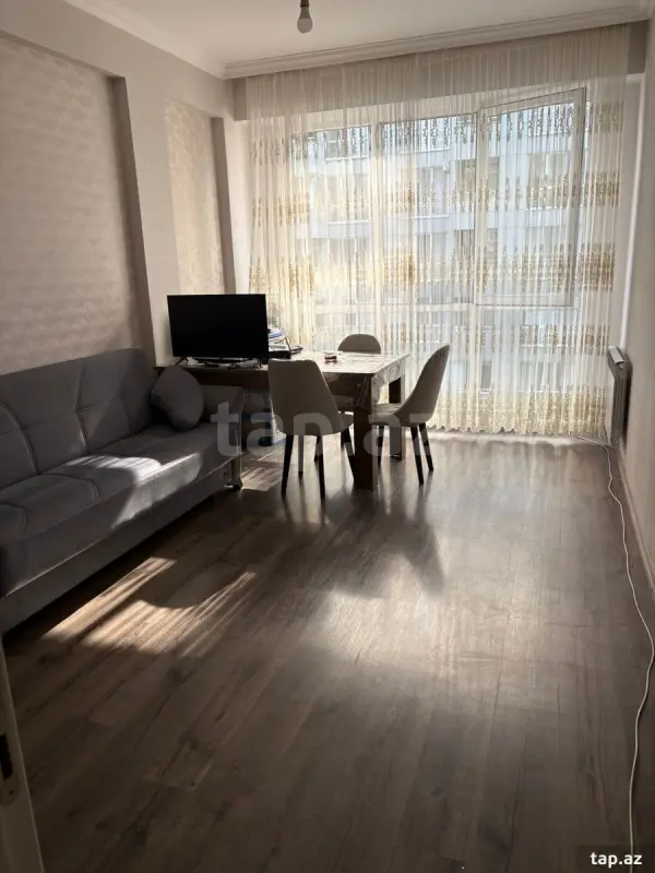 Kirayə verilir 2 otaqlı yeni tikili 50 m²