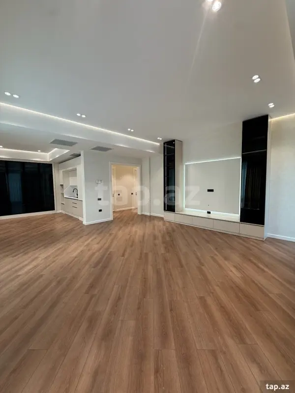 Satılır 3 otaqlı yeni tikili 148 m²