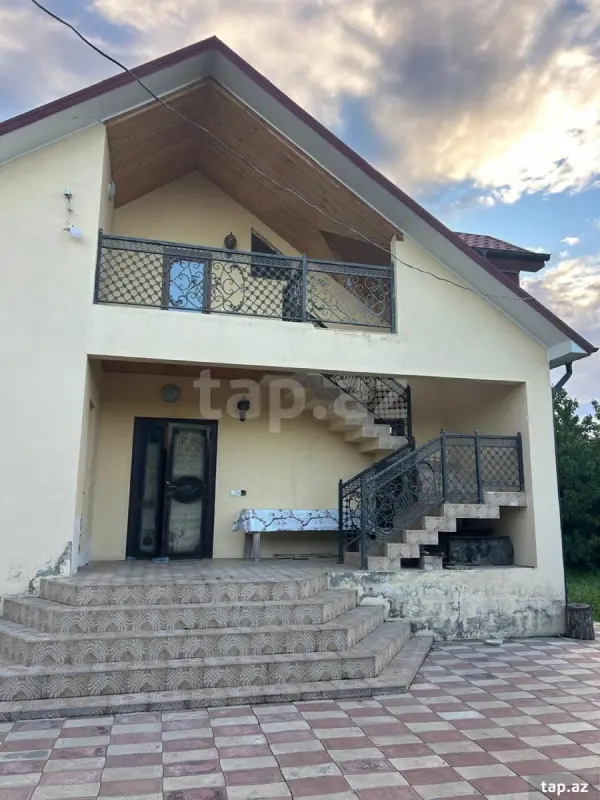 Kirayə verilir 5 otaqlı həyət evi 150 m²