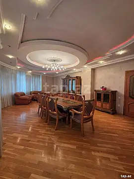 Satılır 3 otaqlı yeni tikili 133 m² — Bakı 3 otaq 133.00 m²
