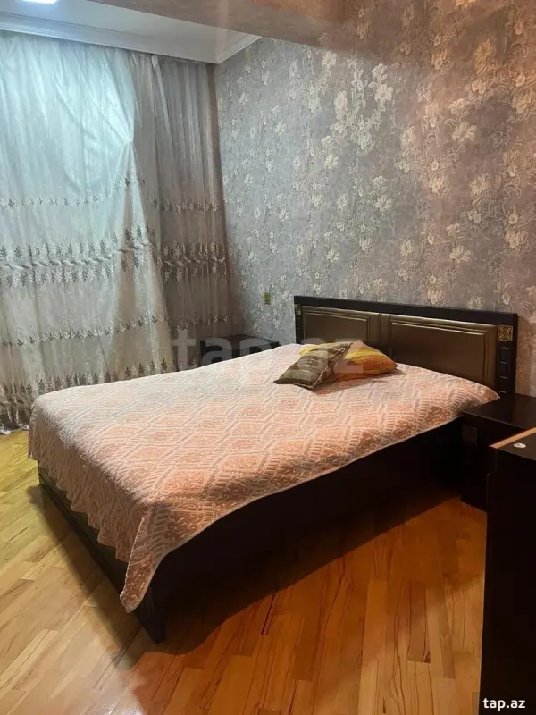 Kirayə verilir 2 otaqlı yeni tikili 70 m²