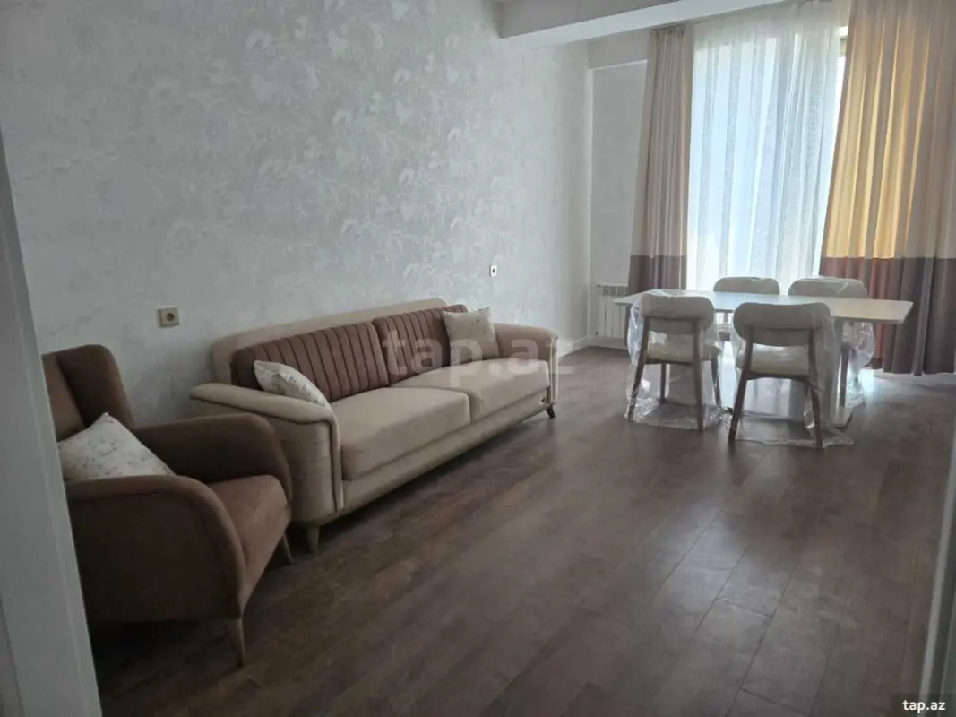 Kirayə verilir 2 otaqlı yeni tikili 90 m²