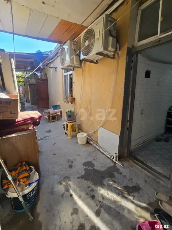 Satılır 3 otaqlı həyət evi 200 m²