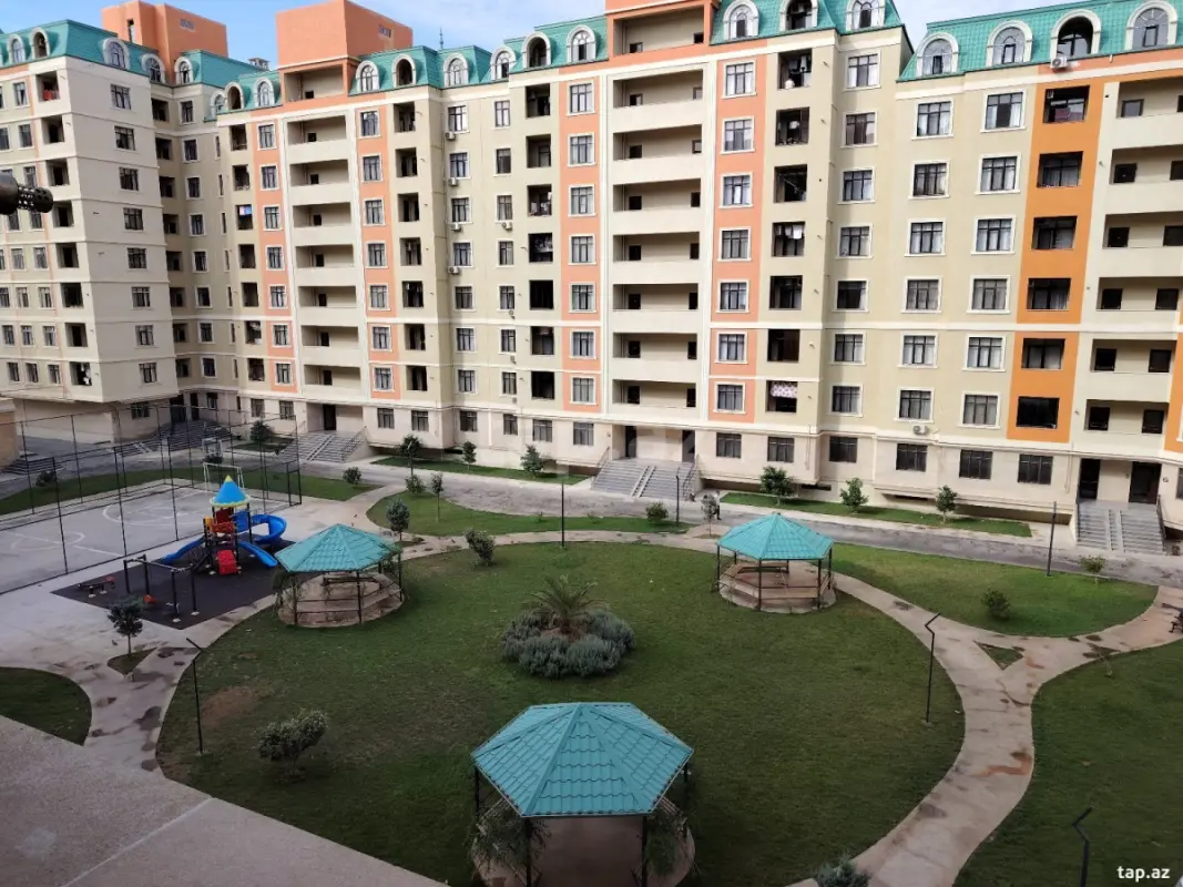 Kirayə verilir 3 otaqlı yeni tikili 101 m²