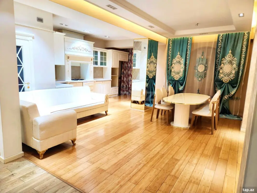 Kirayə verilir 2 otaqlı yeni tikili 75 m²