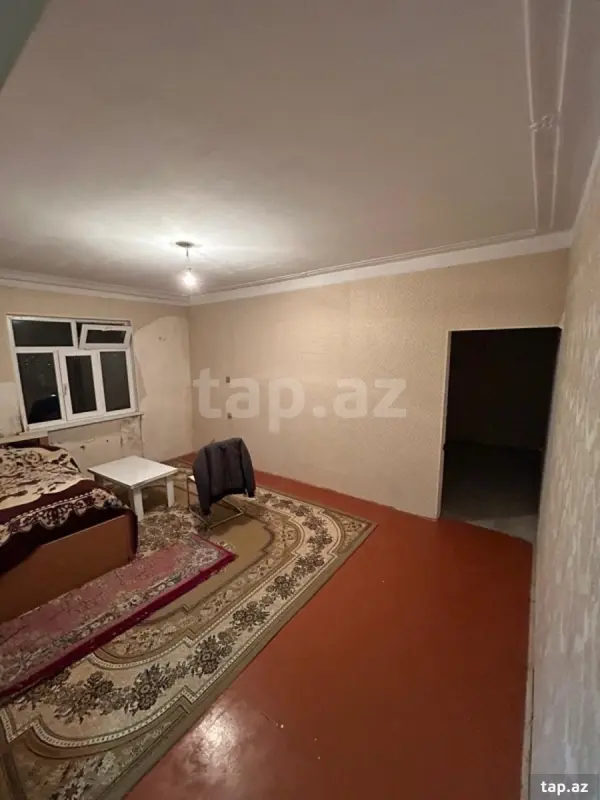 Satılır 5 otaqlı mənzil 120 m²