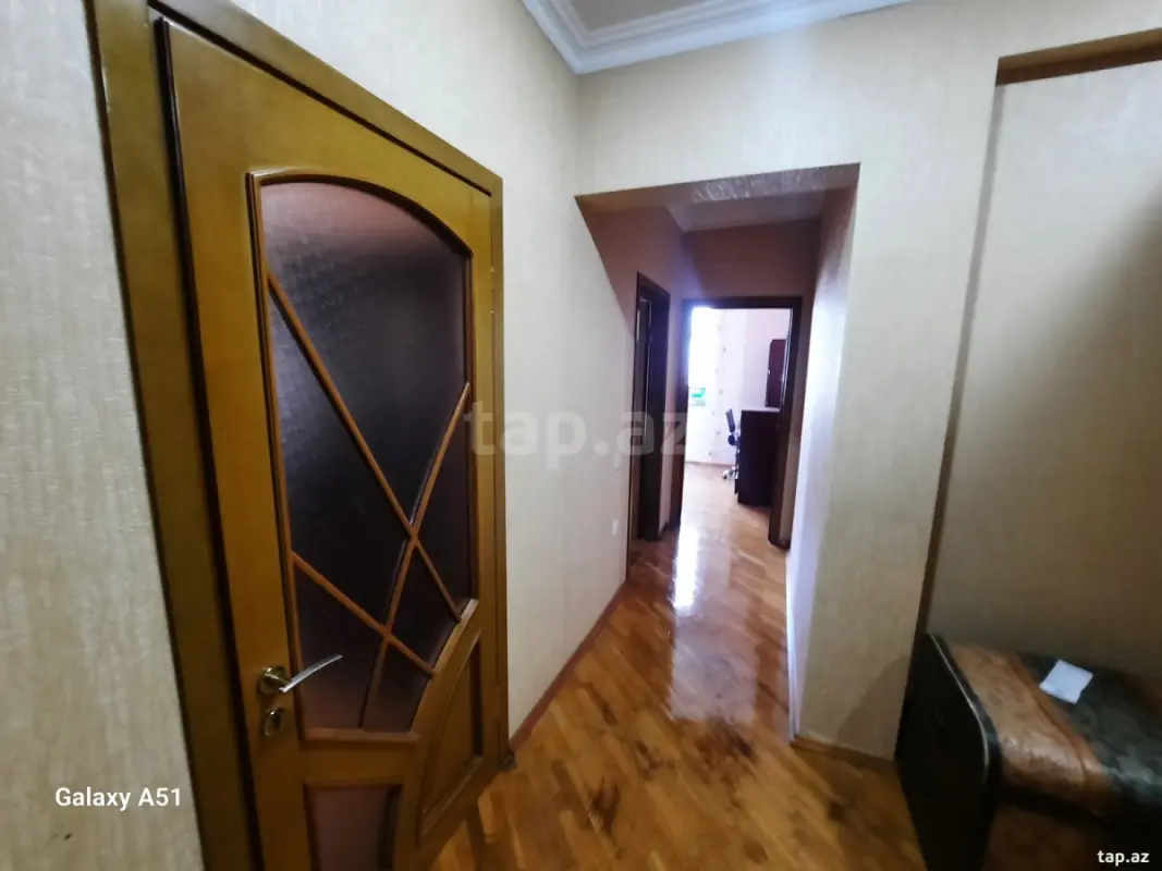 Kirayə verilir 3 otaqlı yeni tikili 100 m²