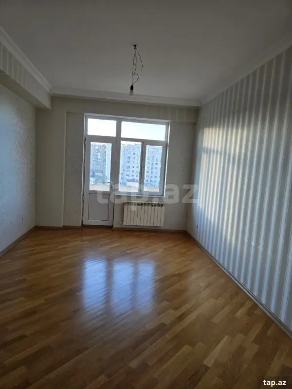 Satılır 3 otaqlı yeni tikili 120 m²