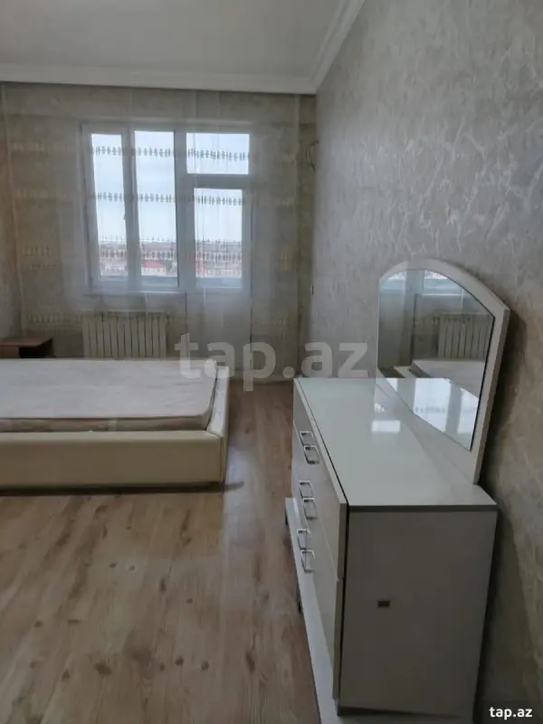 Kirayə verilir 2 otaqlı yeni tikili 74 m²
