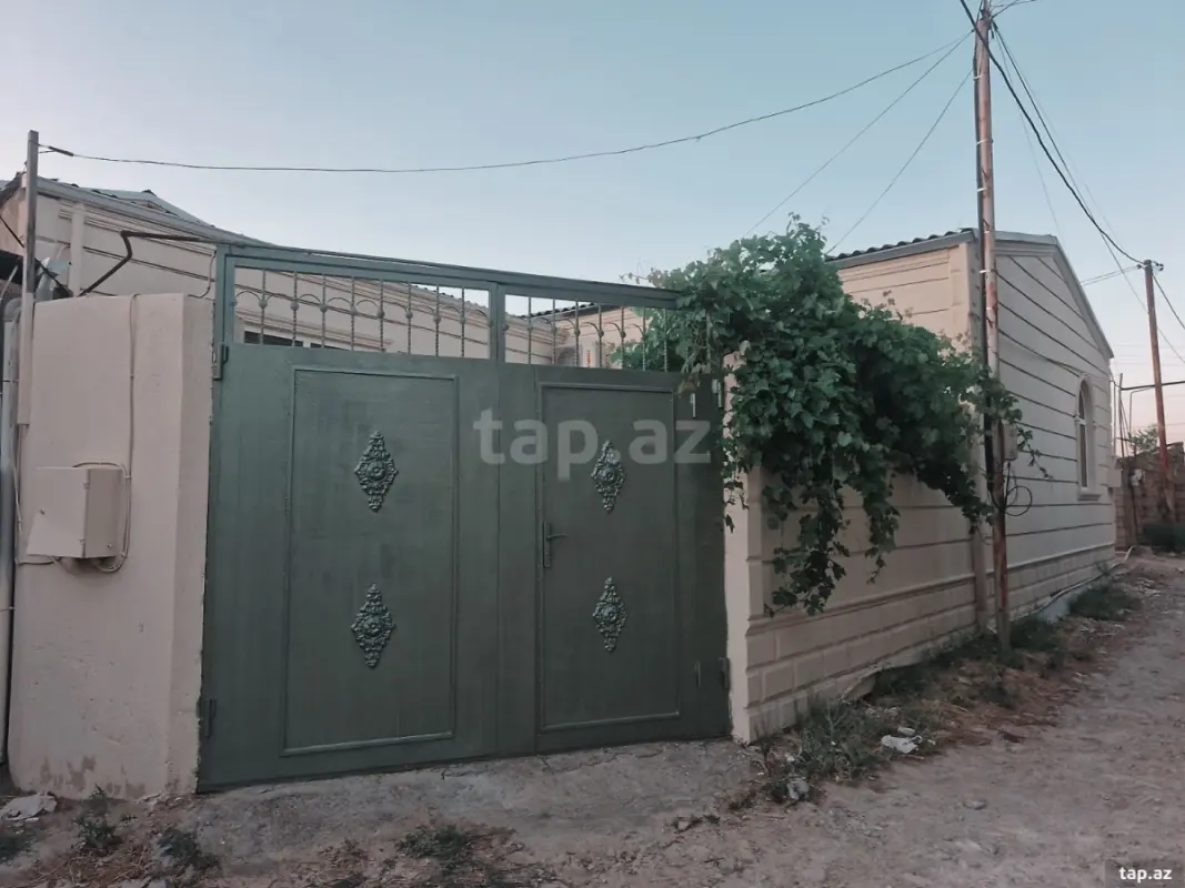 Satılır 3 otaqlı həyət evi 120 m²