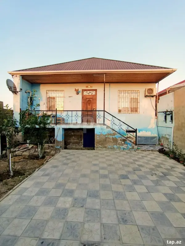 Satılır 5 otaqlı həyət evi 120 m²
