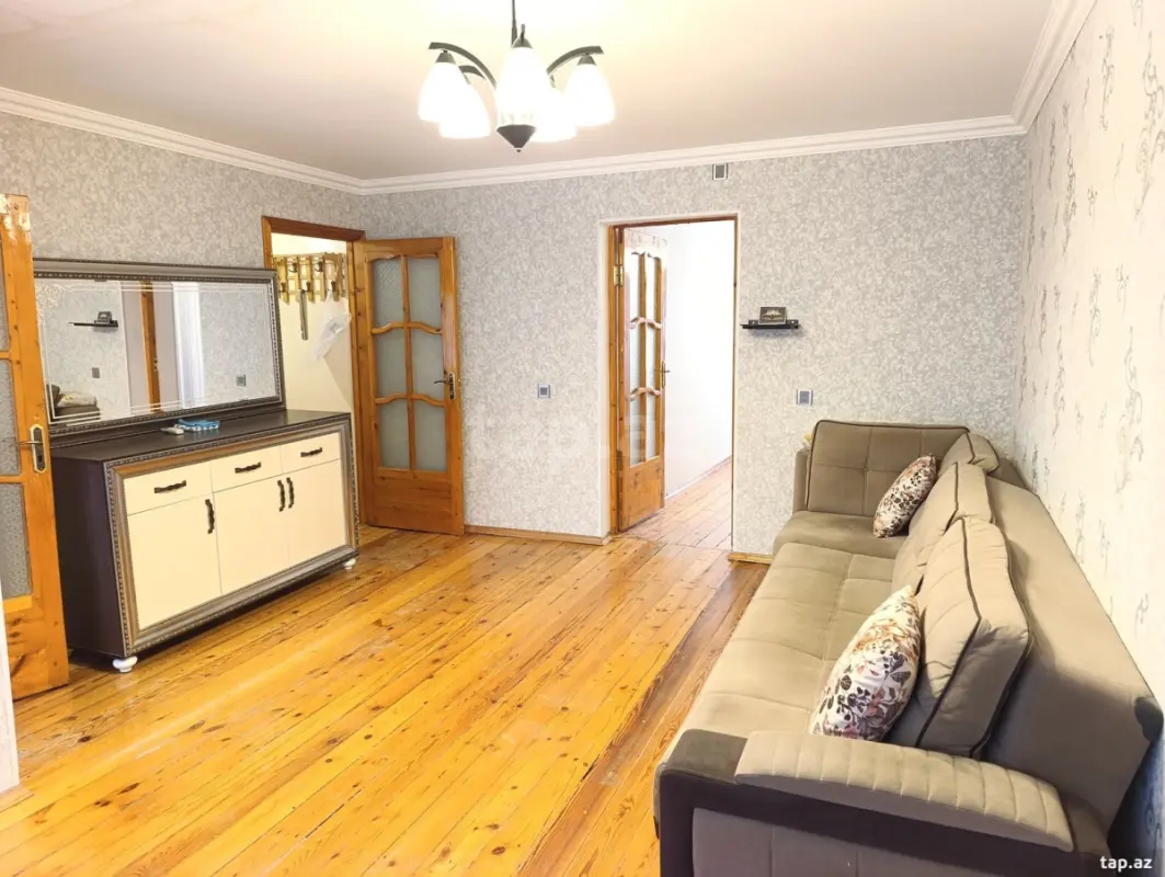 Satılır 2 otaqlı mənzil 41.8 m²