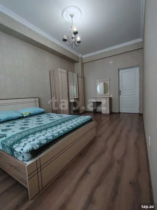 Kirayə verilir 4 otaqlı yeni tikili 120 m²