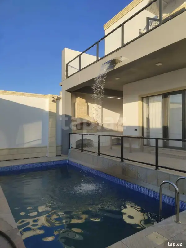Satılır 5 otaqlı həyət evi 240 m²