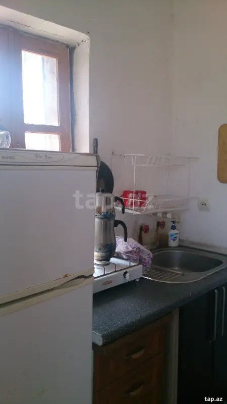 Satılır 2 otaqlı həyət evi 4.4 m²