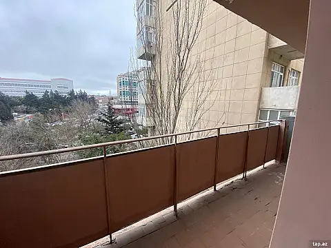 Satılır 4 otaqlı mənzil 100 m² — Bakı 4 otaq 100.00 m²
