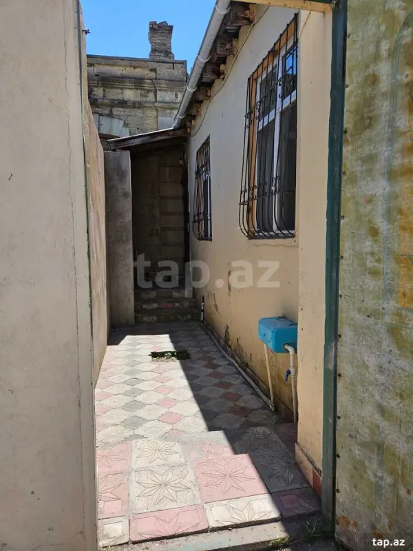 Kirayə verilir 2 otaqlı həyət evi 60 m²