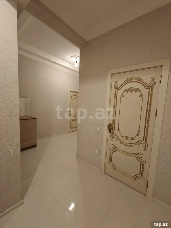 Kirayə verilir 2 otaqlı yeni tikili 78 m²
