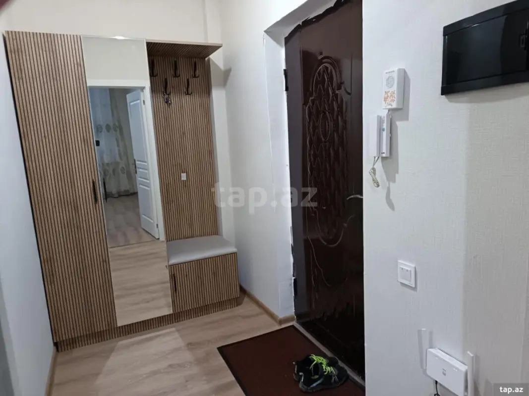 Kirayə verilir 3 otaqlı yeni tikili 80 m²