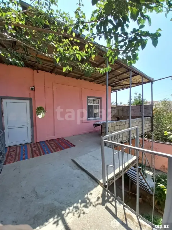 Satılır 7 otaqlı həyət evi 155 m²