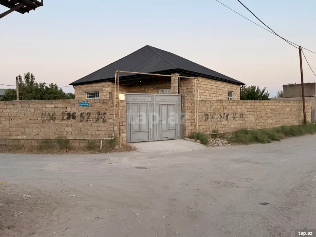 Satılır 3 otaqlı həyət evi 110 m²