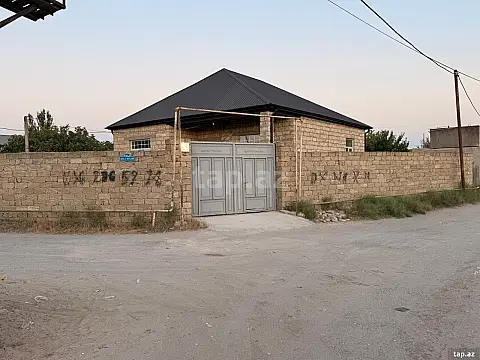 Satılır 3 otaqlı həyət evi 110 m² — Bakı 3 otaq 110.00 m²