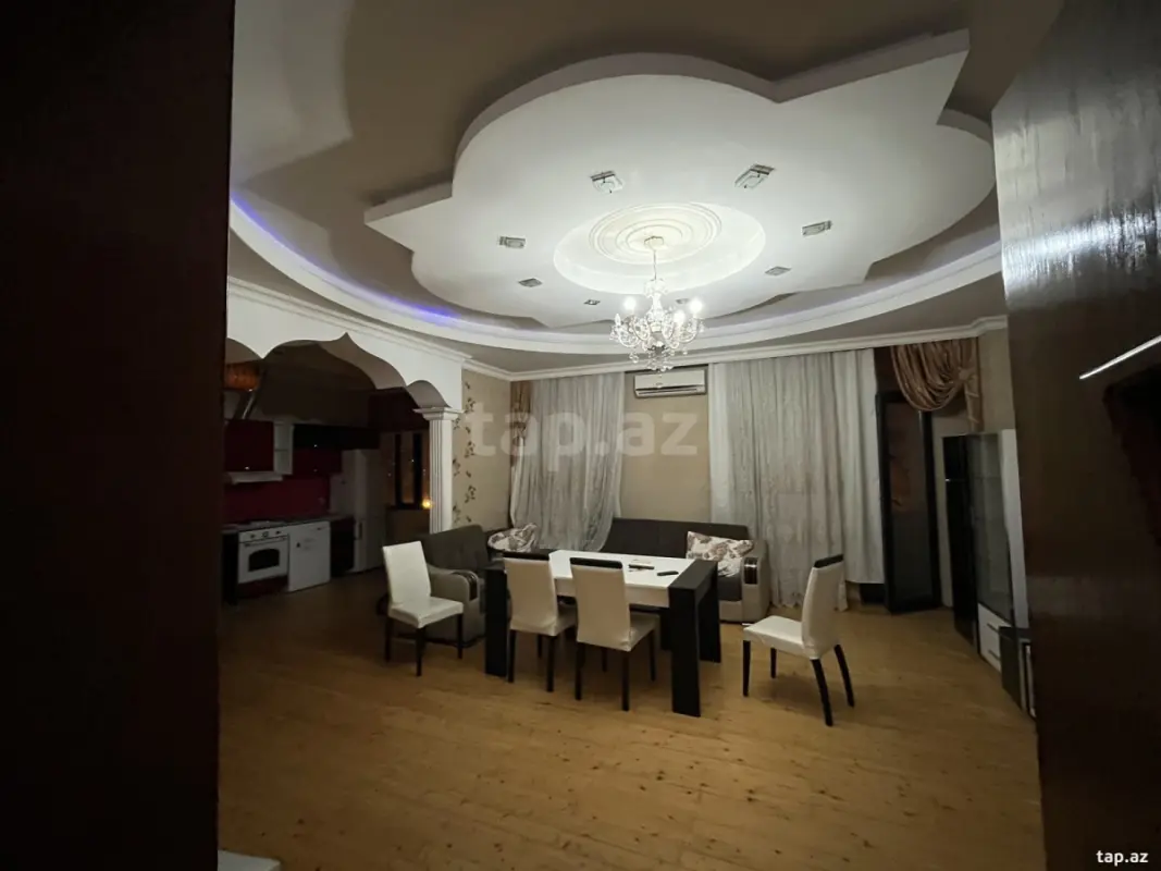 Kirayə verilir 3 otaqlı yeni tikili 130 m²