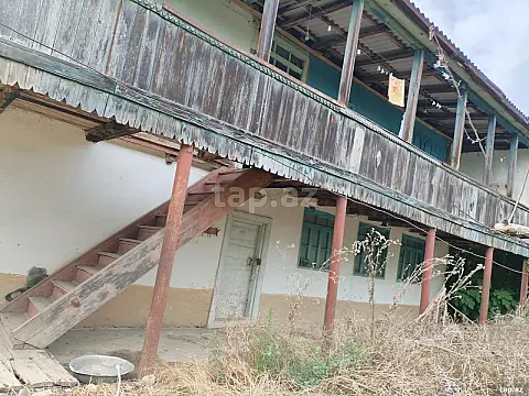 Satılır 4 otaqlı həyət evi 200 m² — Bakı 4 otaq 200.00 m²