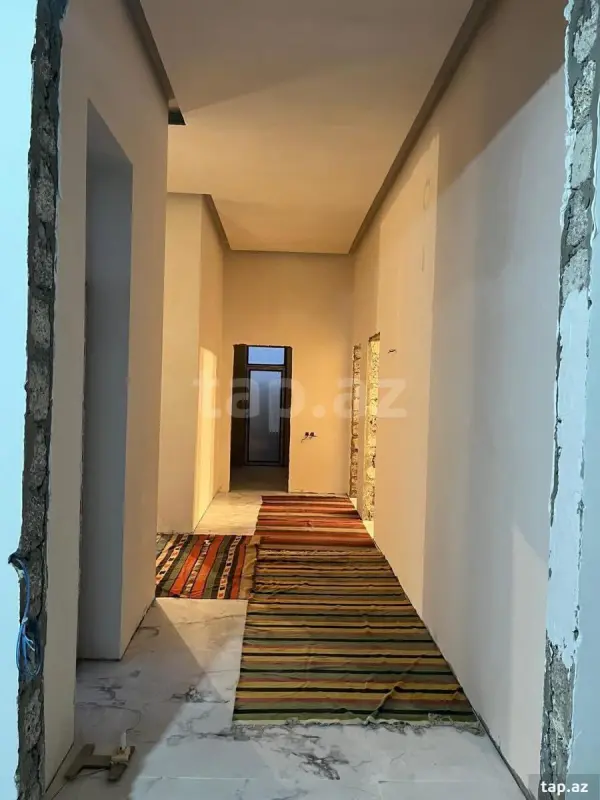 Satılır 4 otaqlı həyət evi 180 m²