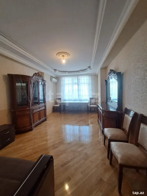 Kirayə verilir 3 otaqlı yeni tikili 90 m²