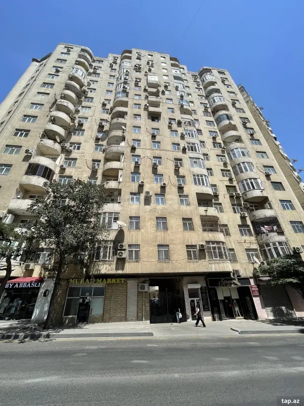 Satılır 4 otaqlı yeni tikili 170 m²