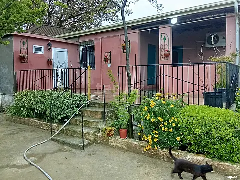 Satılır 4 otaqlı həyət evi 110 m² — Bakı 4 otaq 110.00 m²