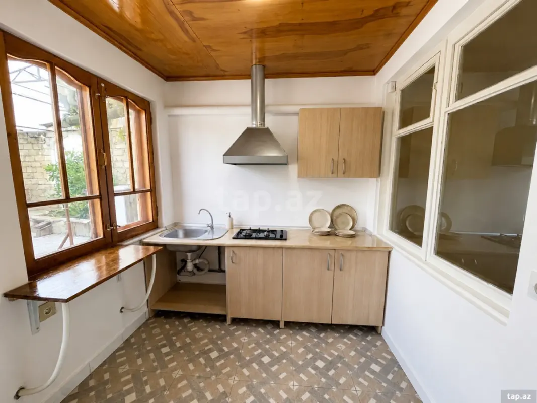 Kirayə verilir 2 otaqlı həyət evi 27 m²
