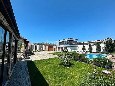 Kirayə verilir 2 otaqlı həyət evi 120 m² — Bakı, Novxanı 2 otaq 120.00 m²
