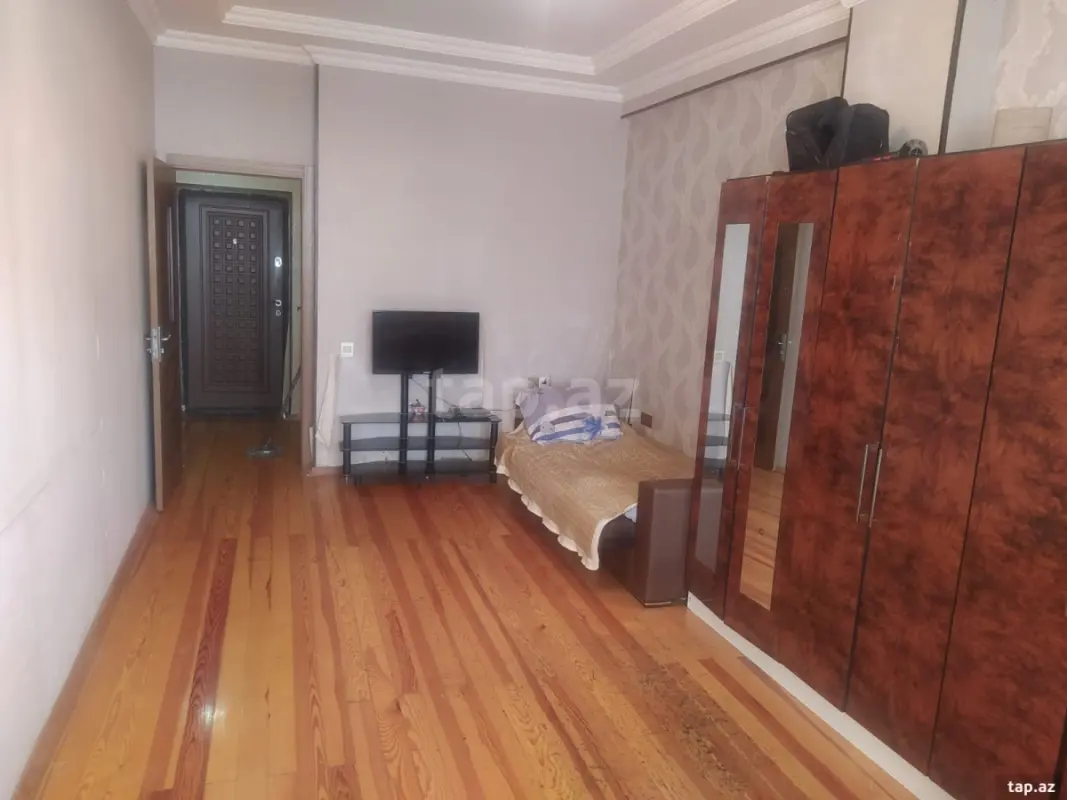 Kirayə verilir 3 otaqlı yeni tikili 120 m²