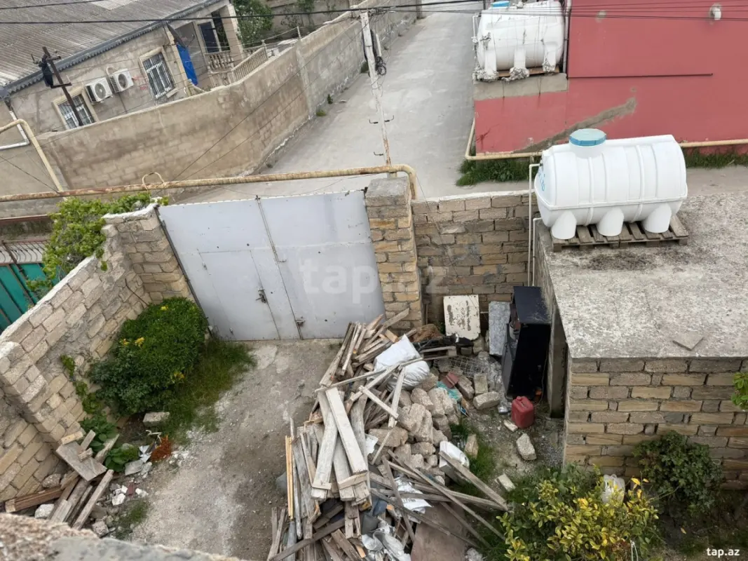 Satılır 5 otaqlı həyət evi 224 m²