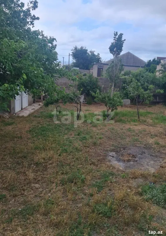Satılır 4 otaqlı həyət evi 120 m²