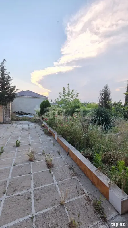 Kirayə verilir 3 otaqlı həyət evi 16 m²