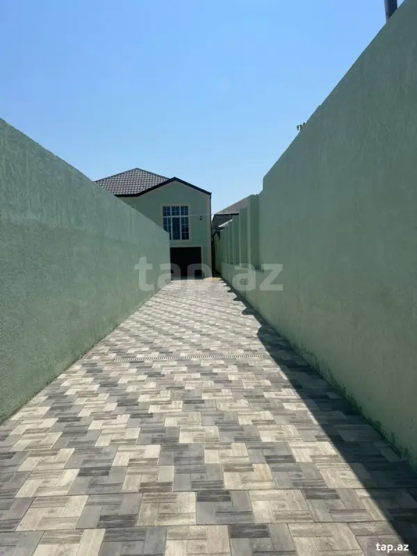 Satılır 4 otaqlı həyət evi 160 m²