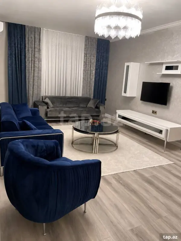 Kirayə verilir 2 otaqlı yeni tikili 110 m²